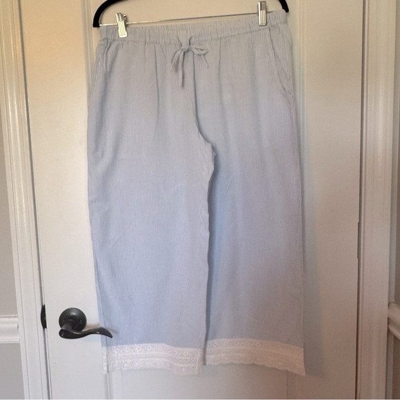 Shabby Chic Blue and White Striped Pajama Set with Lace Trim Size Medium - Picture 8 of 8